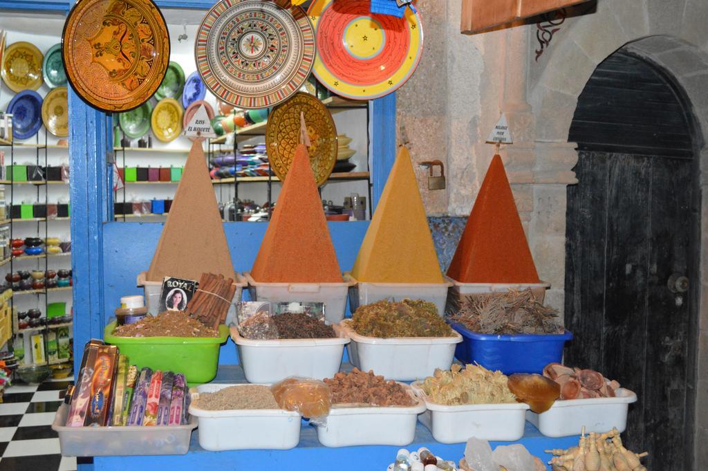 Riad Thais Szavíra Kültér fotó