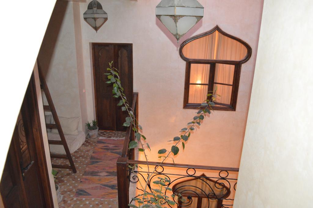 Riad Thais Szavíra Kültér fotó