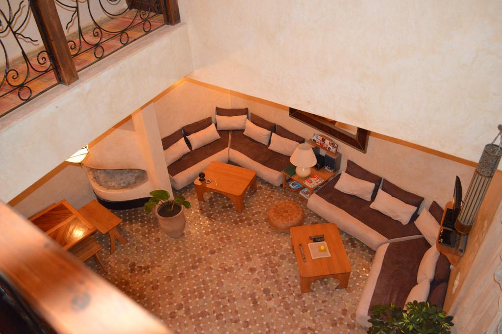 Riad Thais Szavíra Kültér fotó