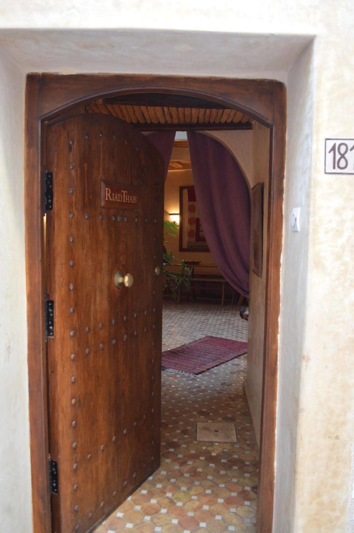 Riad Thais Szavíra Kültér fotó